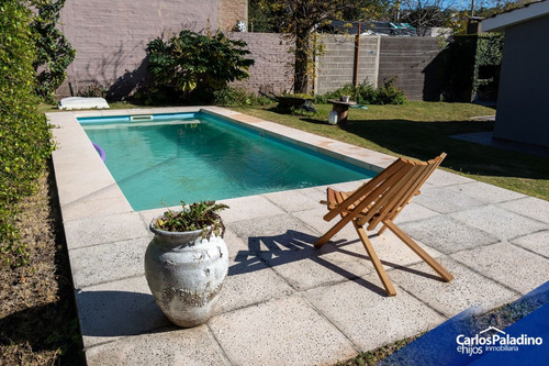 Imagen 2 de 14 de Casa Con Pileta, Mas Local Comercial Independiente