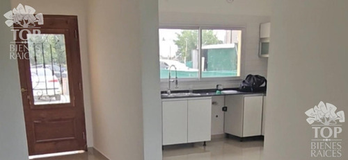 Casa En Venta-el Nacional Club De Campo-rodriguez-pilar