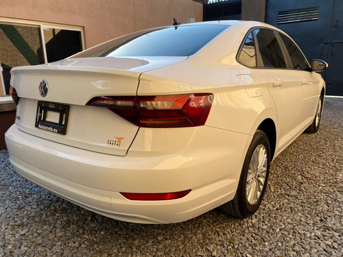 Imagen 6 de 10 de Volkswagen Jetta Comfortline Tip 2019