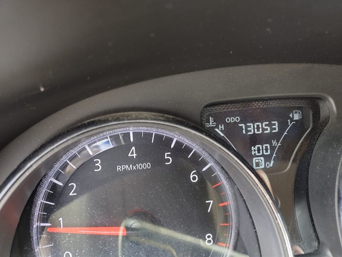 Imagem 4 de 10 de Vendo Nissan Versa 1.6 16v Sv Câmbio Cvt - Flex
