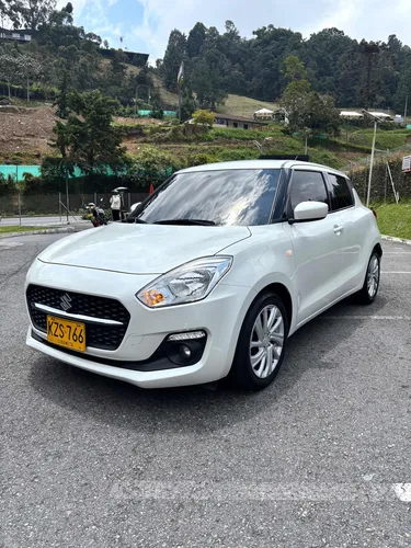 Suzuki Swift Híbrido 2022