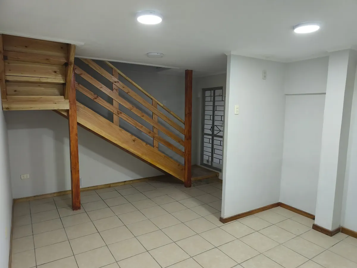 Imagen 5 de 16 de Se Arrienda Amplia Y Luminosa Casa De 90 M2 2 Dormitorios
