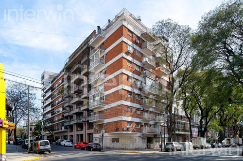 Departamento De 3 Ambientes En Colegiales - Venta -