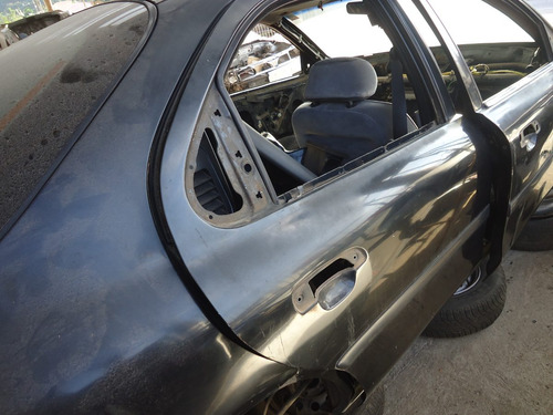 Porta Traseira Direita Mondeo 94 Somente A Retirar
