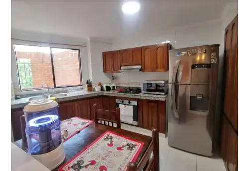 Venta De Apartamento De 143mts2 En Santa Teresita, Oeste Cali 11650.