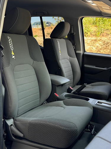 Nissan Frontier 4.0 Pro-4x V6 4x2 At