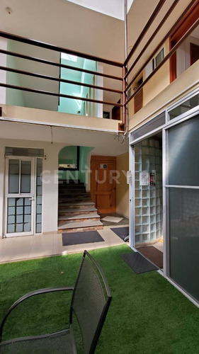 Casa De Estudiantes En Venta Cerca De La Uvm-cholula, Puebla,,