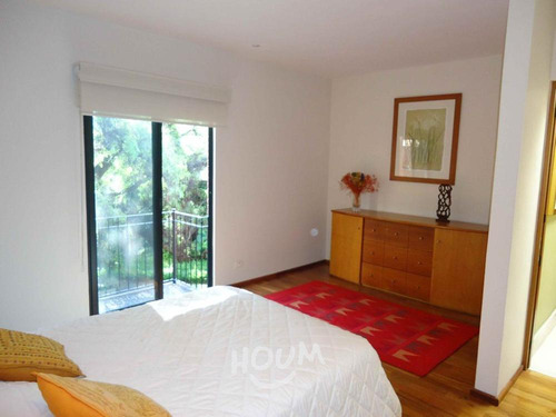 Casa En Jacarandas, Querétaro Con 3 Recámaras, 392 M², Id: 155560