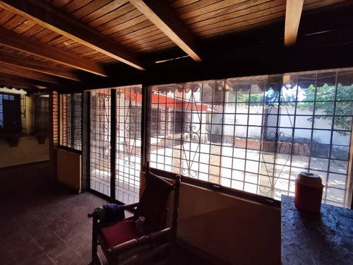 Josefina Toledo: Casa Comercial En Venta En La Viña, 466m², Para Ser Remodelada, Terreno Rectangular, Inmejorable Ubicación, 222544