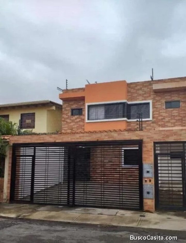 Imagen 1 de 5 de Town House En La Urb. Las Quintas Del Norte, Foth-173