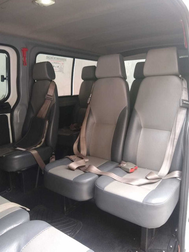 Nissan Urvan 2.5 Nv350 5 P