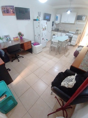 Imagen 4 de 10 de Permuta - Departamento De 2 Ambientes En Venta - Moron Sur