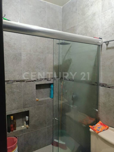 Casa En Venta En Lomas De Banthi, San Juan Del Río, Queretaro.