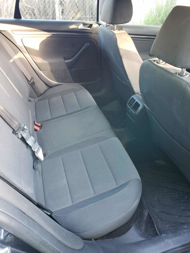 Volkswagen Vento 2.5 Advance Tiptronic 170cv 2010