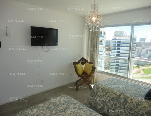 Apartamento En Brava, 3 Dormitorios *-ref:24994