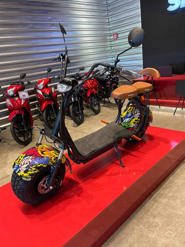 Imagem 7 de 12 de Moto Elétrica Scooter Shineray Pt2 2022