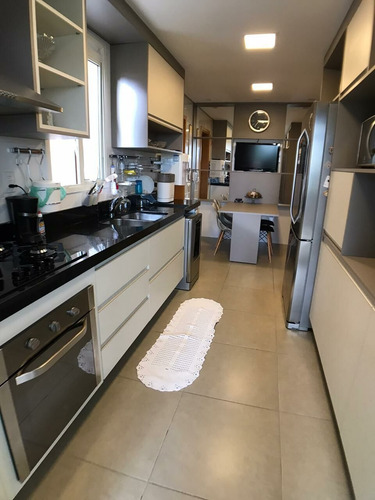 Boulevard Tamboré - Maison - 240m² - 4 Suítes; 3 Vagas; Repleto De Planejados; Vista Para Mata - Cncd170