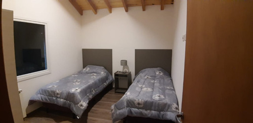 Imagen 9 de 21 de Alojamiento Bariloche Cabaña 5/6 Personas, En El Bosque Con Vista