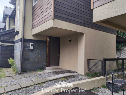 Casa En Venta De 4 Dorm. En Pucón