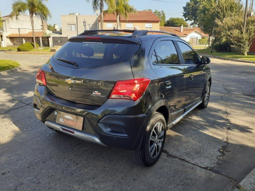 Chevrolet Onix Activ