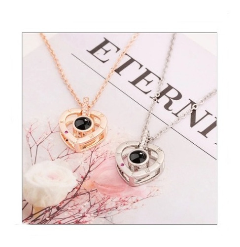 Imagen 4 de 4 de Collar Con Corazón Plateado Te Amo En 100 Idiomas