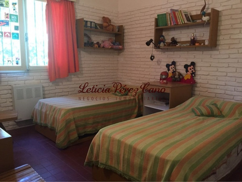 Venta Casa En Mansa 4 Dormitorios- Ref: 18723