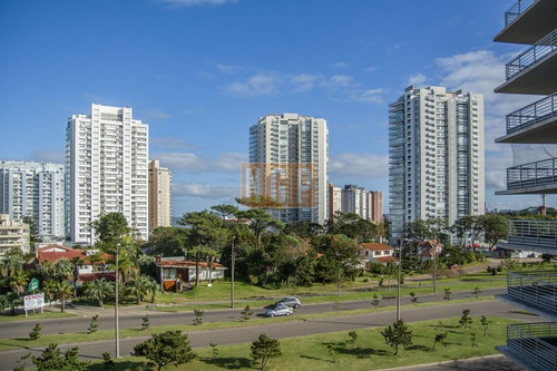 Imagen 6 de 23 de Alexander Boulevard, Apartamento De 3 Dormitorios En Venta