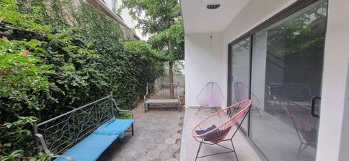Casa En Venta Con 5 Recámaras Con Baño, En Sierra Nogal
