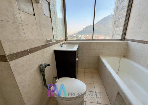 Depto En Venta De 2 Dorm. En Providencia Para Remodelar