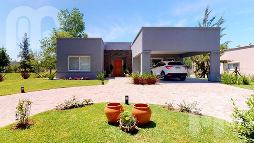 Imagen 1 de 30 de Venta Casa - Club Miralagos