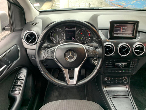 Mercedes-benz B200 1.6 Turbo 2013