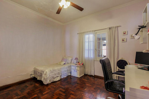 Casa 5 Ambientes En Venta En Haedo Sur