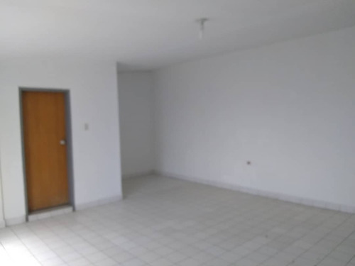 Imagen 3 de 6 de Se Vende Consultorio U Oficina
