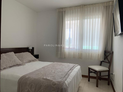 Imagen 8 de 12 de Apartamento Frente Al Mar - Dos Dormitorios