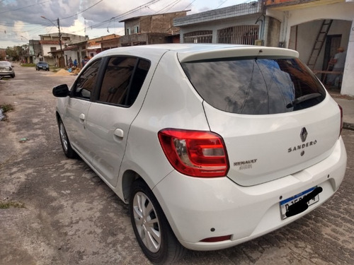 Imagem 2 de 9 de Renault Sandero 2015 1.0 16v Expression Hi-flex 5p