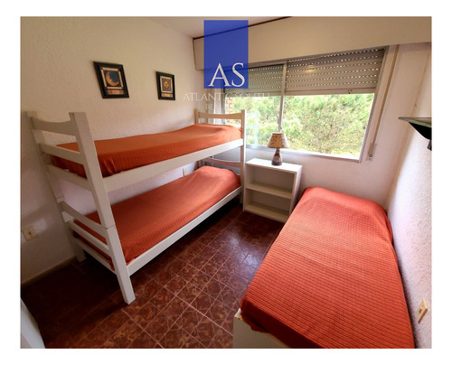 Imagen 11 de 16 de Apartamento 2 Dormitorios 2 Baños Con Terraza Y Garage Playa Mansa Punta Del Este