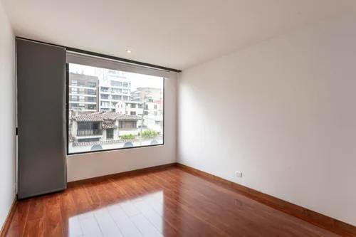 Apartamento En Venta En Chicó Navarra. Cod V7943
