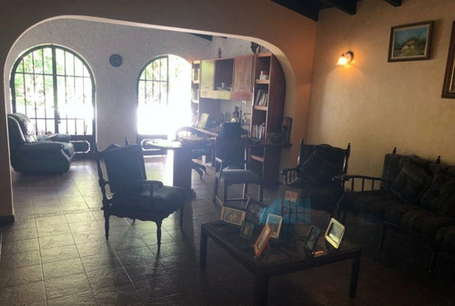 Imagen 7 de 10 de Casa. Venta. Cumbres De Curumo. Riv La Boyera N 4149
