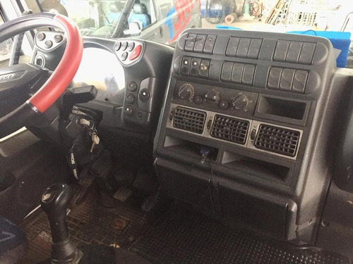 Iveco Cursor 330