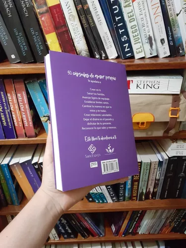 Libreria Urdesa on Instagram: 50 Cápsulas de amor propio Sara Espejo Este  libro pretende ofrecerte hermosos caminos para trabajar tu amor propio.  Sabemos que la relación que sostenemos con nosotros mismos tiene