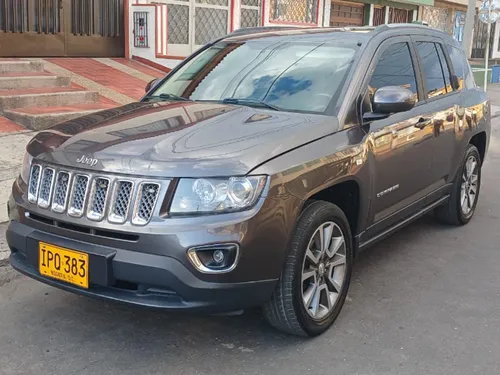 Jeep Compass Limited 2.4cc AT AA 4X4