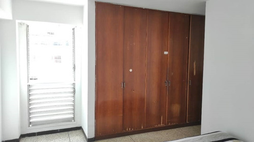 Imagen 8 de 18 de Tradicional Y Excelente Apartamento De 120mts2 En San Bernardino Tapas 04243564365