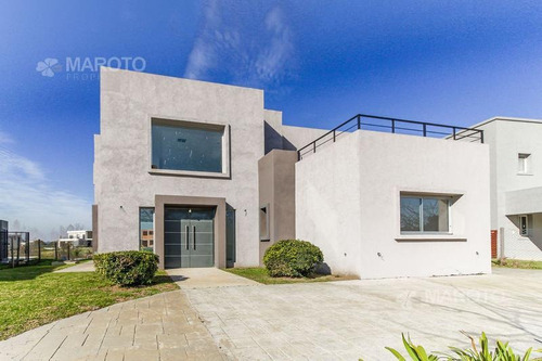 Imagen 1 de 30 de Casa En Venta En Barrio El Canton - Maroto Propiedades