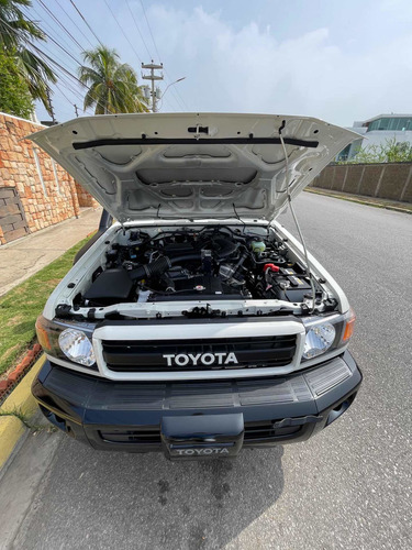 Imagen 10 de 10 de Toyota Machito