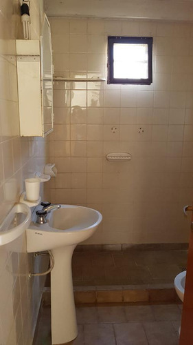 Departamento En Venta - 2 Dormitorios 1 Baño 1 Cochera - 54mts2 - Tolosa