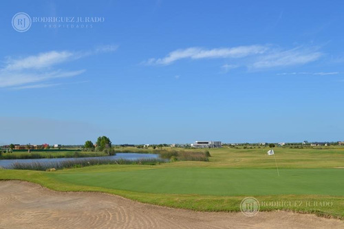 Imagen 5 de 14 de Terreno - El Canton Lote Al Agua Barrio Golf