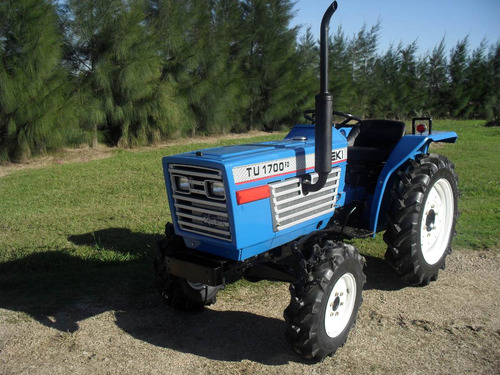 Tractor Iseki Tu1700 4x4 Con Chirquera Nueva Incluida.