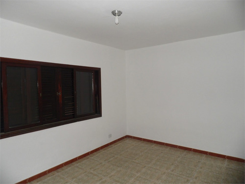 Imagem 14 de 30 de Bairro Ótimo Com Espaço Com 2 Casas Amplas E Espaçosa C/ 2 Dormitórios, 4 Vagas De Garagem - Reo389815