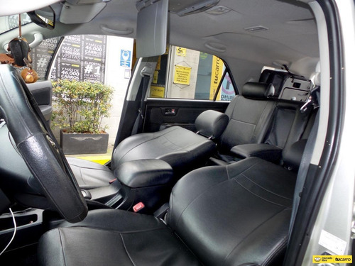 Toyota Fortuner Srv