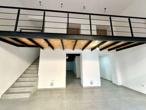 Venta Local/oficinas 186m2 Excelente Renta Centro